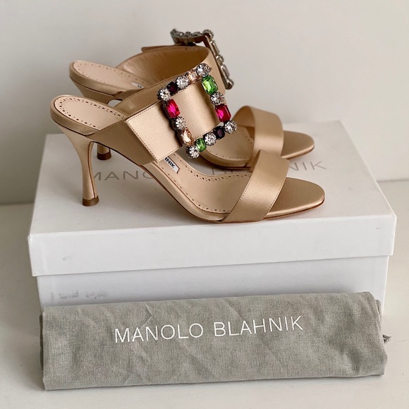 ✨New MANOLO BLAHNIK Verda Satin Crystal Slide Heel Sandals Nude Size 37.5 - Picture 6 of 16